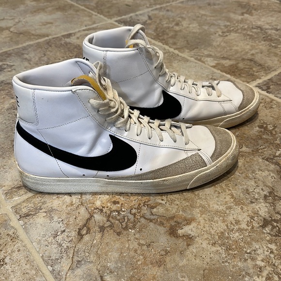 NIKE BLAZER HIGH TOP SNEAKERS. MENS size 13. White w black logo. Og laces. Used - Picture 1 of 14